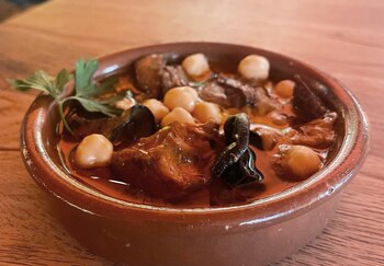 Callos veganos elaborado con setas,