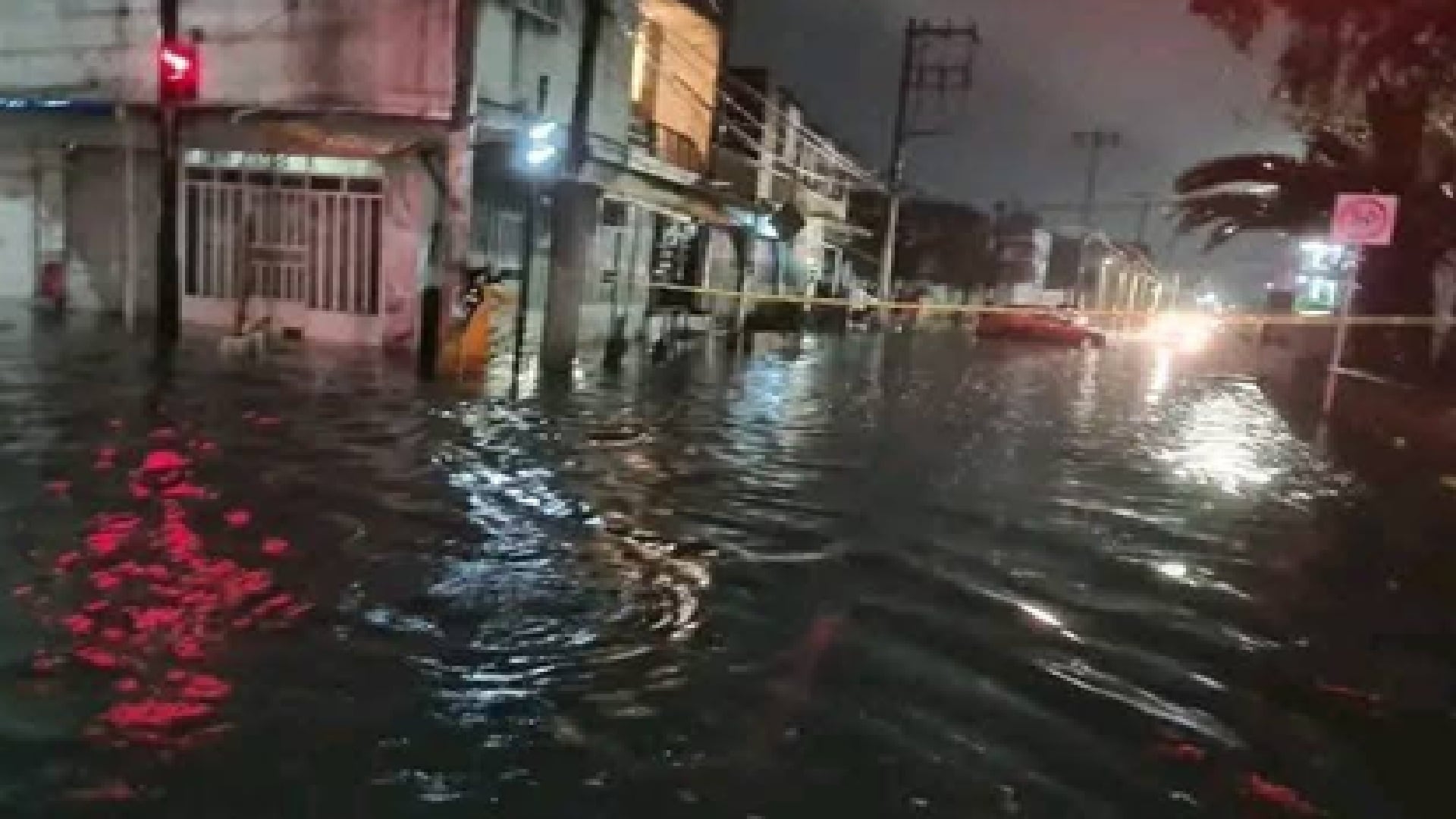 Inundaciones por fuertes lluvias, afectaron los municipios de la zona Oriente del Edomex (especial)