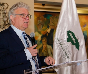 Una próxima Ley de Descentralización permitirá a los alcaldes gestionar directamente fondos para educación e infraestructura local a partir de 2026. (Foto: Casa Presidencial)