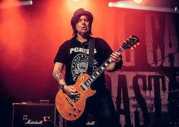 Phil Campbell se unió a