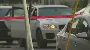 Una persecución policial en el sur de Los Ángeles resultó en cuatro arrestos y un accidente
