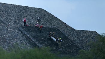 Entregan cuerpo de turista canadiense asesinada en Teotihuacán y familia del agresor también reclama sus restos