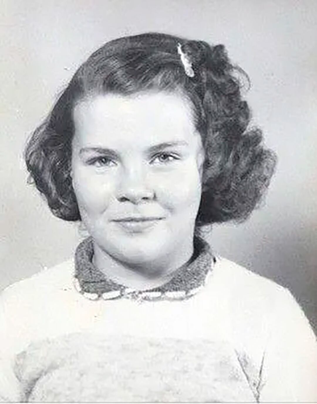 Una imagen de una de las nenas que fue vendida por la familia Chalifoux