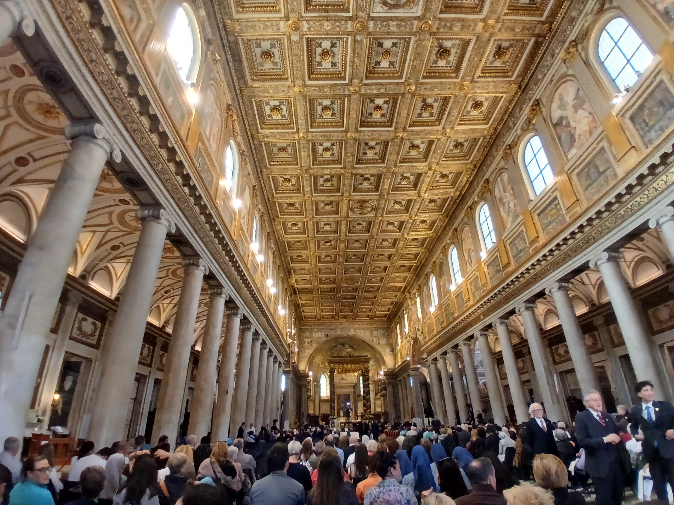 La Basílica de Luján está llena en el homenaje central a Jorge Bergoglio, a un año de su muerte