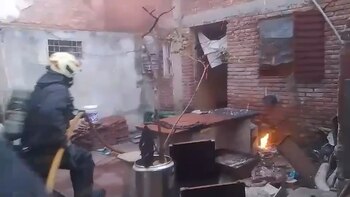 Bomberos controlaron las llamas utilizando