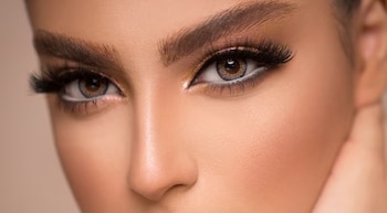 El ambiente oscuro y húmedo alrededor de los ojos, un caldo de cultivo para bacterias