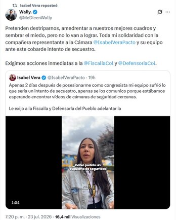 El senador Walter Rodríguez fue uno de los integrantes de la bancada del Pacto Histórico que reaccionó en apoyo a su colega, Isabel Vera - crédito @MeDicenWally/X