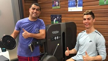 Cristiano, con su hermano Hugo,