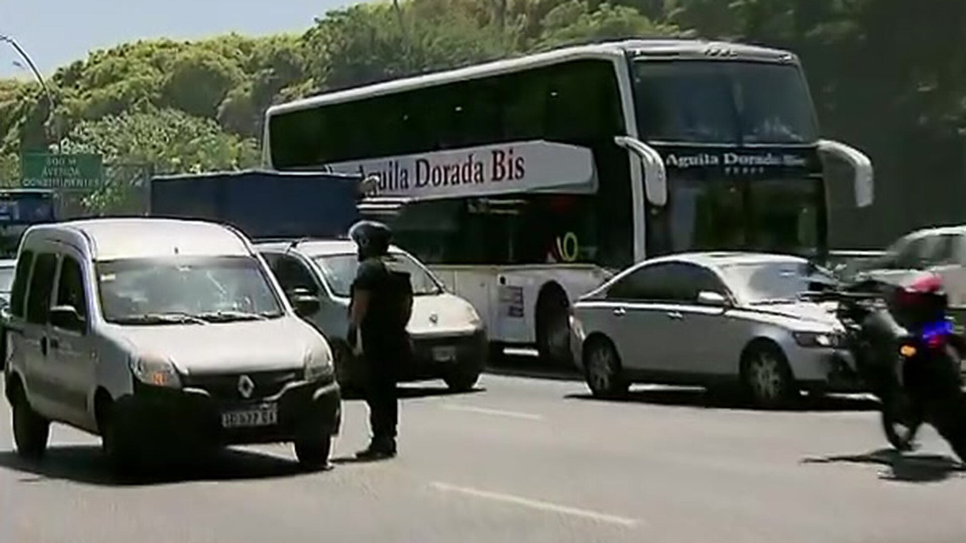 Hay demoras sobre la avenida General Paz, sentido hacia el Riachuelo