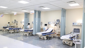 República Dominicana: red pública de salud mantiene más del 53 % de sus camas de hospitalización disponibles