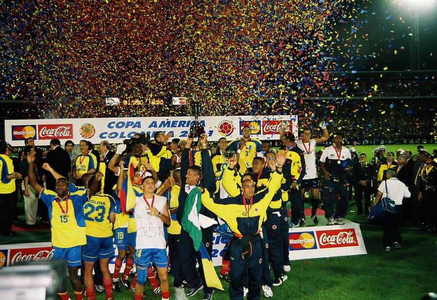 Colombia superó a México en la final por 1-0, ganó sus siete partidos y no recibió gol en el torneo de 2001 - crédito Colprensa