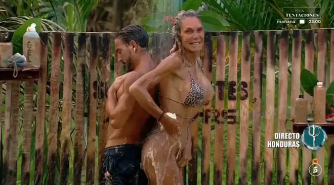 Asraf Beno y Yola Berrocal en 'Supevivientes: All Stars' (MEDIASET ESPAÑA).