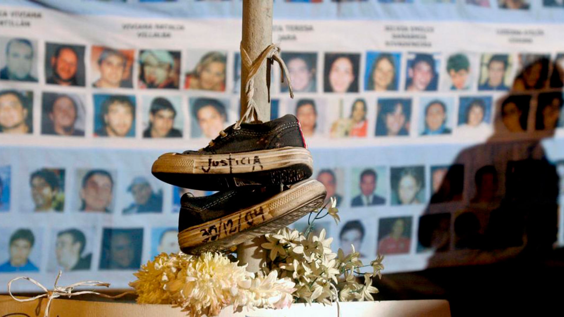 La tragedia de Cromañón, aparece como la historia repetida de Kheyvis, ocurrida 11 años antes (Dyn)