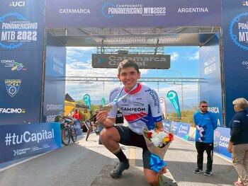 Hugo Rodríguez, campeón panamericano junior.