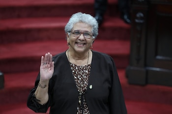 El diputado Jonathan Menkos solicitó una nueva licencia en el Congreso de Guatemala para reasumir la titularidad del Ministerio de Finanzas Públicas.