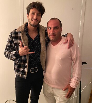 Sebastian Yatra en Helena Beach