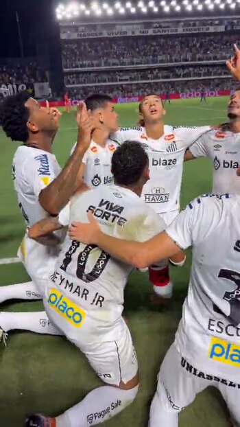 El gol de Neymar de tiro libre