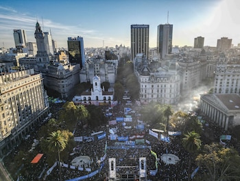 Marcha Federal Universitaria - Plaza de mayo - 12 de mayo- Drone