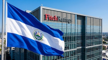 Fitch Ratings ratifica la calificación crediticia de El Salvador con perspectiva estable
