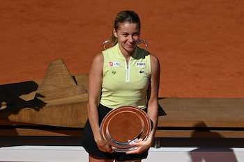 Maja Chwalinska llegó a la final de Roland Garros 2026 y se quedó con el segundo puesto (AP Foto/Emma Da Silva)