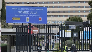 Una cuarentena obligatoria para todos los españoles del crucero con un brote de hantavirus: así es el protocolo aprobado por Sanidad