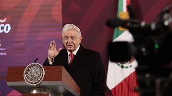 López Obrador pide "respetar" la
