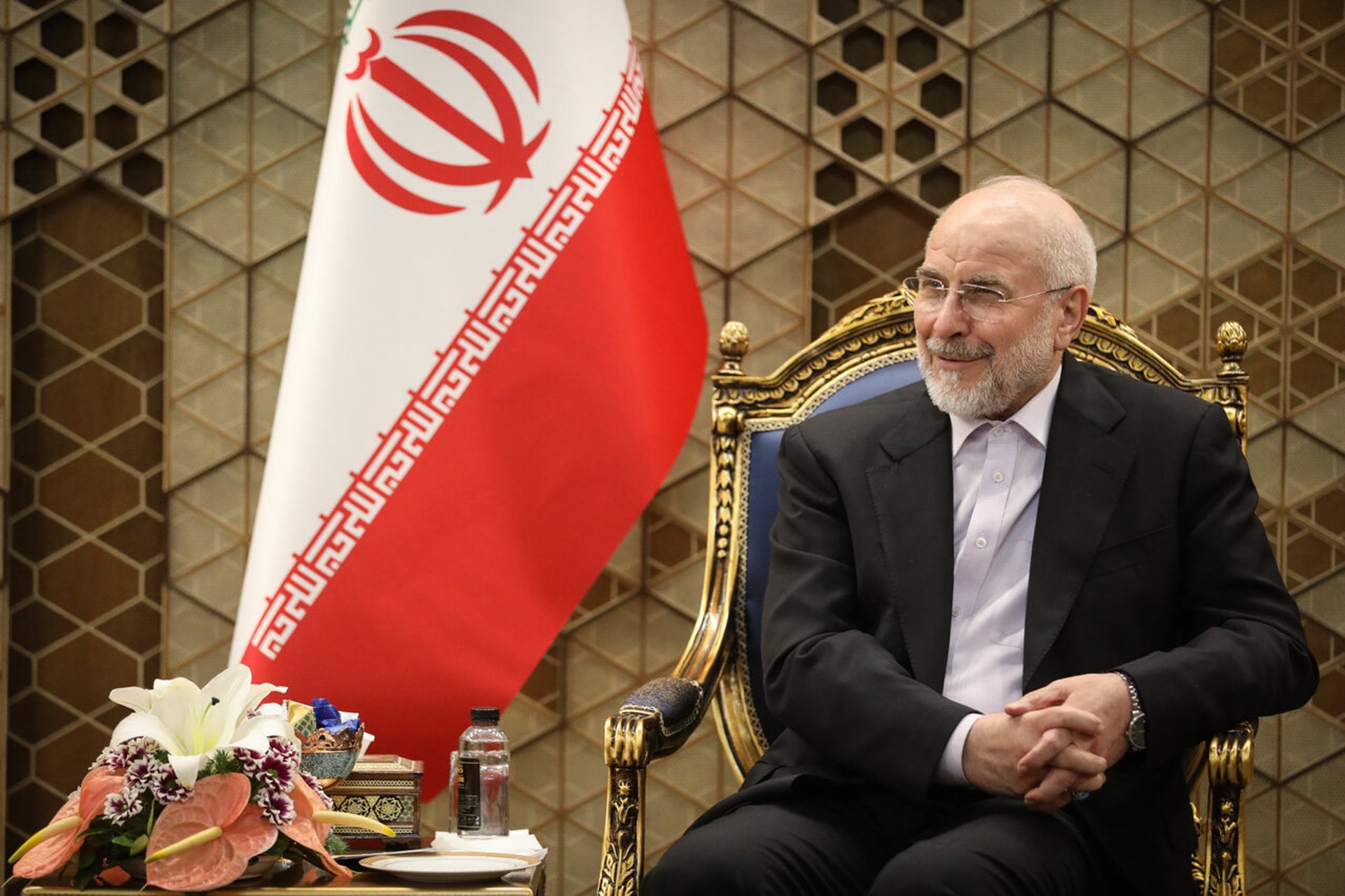 15/09/2026 September 15, 2026, Tehran, Iran: Iranian Parliament Speaker Mohammad Bagher Ghalibaf sits beside an Iranian flag during a meeting with a Patriotic Union of Kurdistan delegation in Tehran, Iran, on September 15, 2026. According to the Patriotic Union of Kurdistan, the talks focused on bilateral relations and ways to strengthen cooperation, while Talabani said the Kurdistan Region should not become part of wars or conflicts and called for efforts to reduce tensions.
POLITICA
Icana / Zuma Press / Europa Press