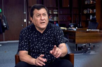 Hugo Chávez renunció a la