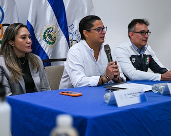 Más de treinta y cinco