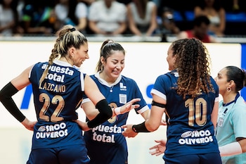 Cónclave de referentes a puertas