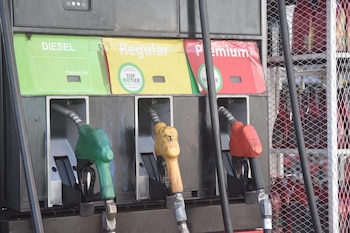Las gasolinas bajarán tanto en Tegucigalpa como en San Pedro Sula. (FOTO: HCH)