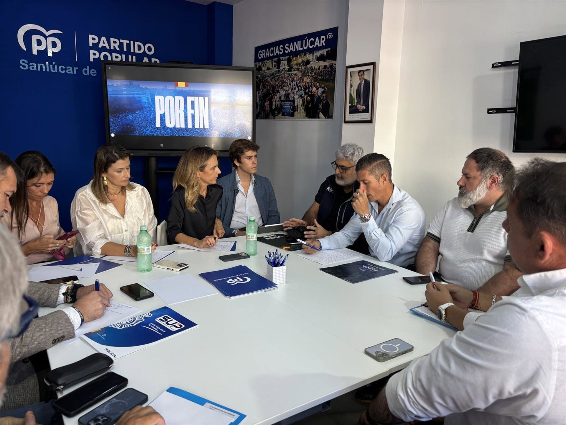 Álvarez de Toledo defiende en Sanlúcar (Cádiz) el compromiso del PP en la lucha contra el narcotráfico