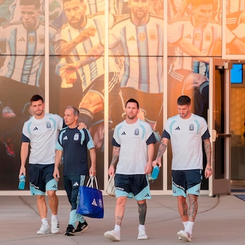 Messi junto a Lo Celso, Marito y De Paul (@leomessi)