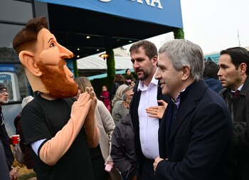 El ministro de Economía, Luis