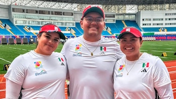 Arqueros mexicanos avanzan a semifinales en la Copa del Mundo Shanghái 2026