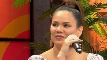 Andrea San Martín reappears and