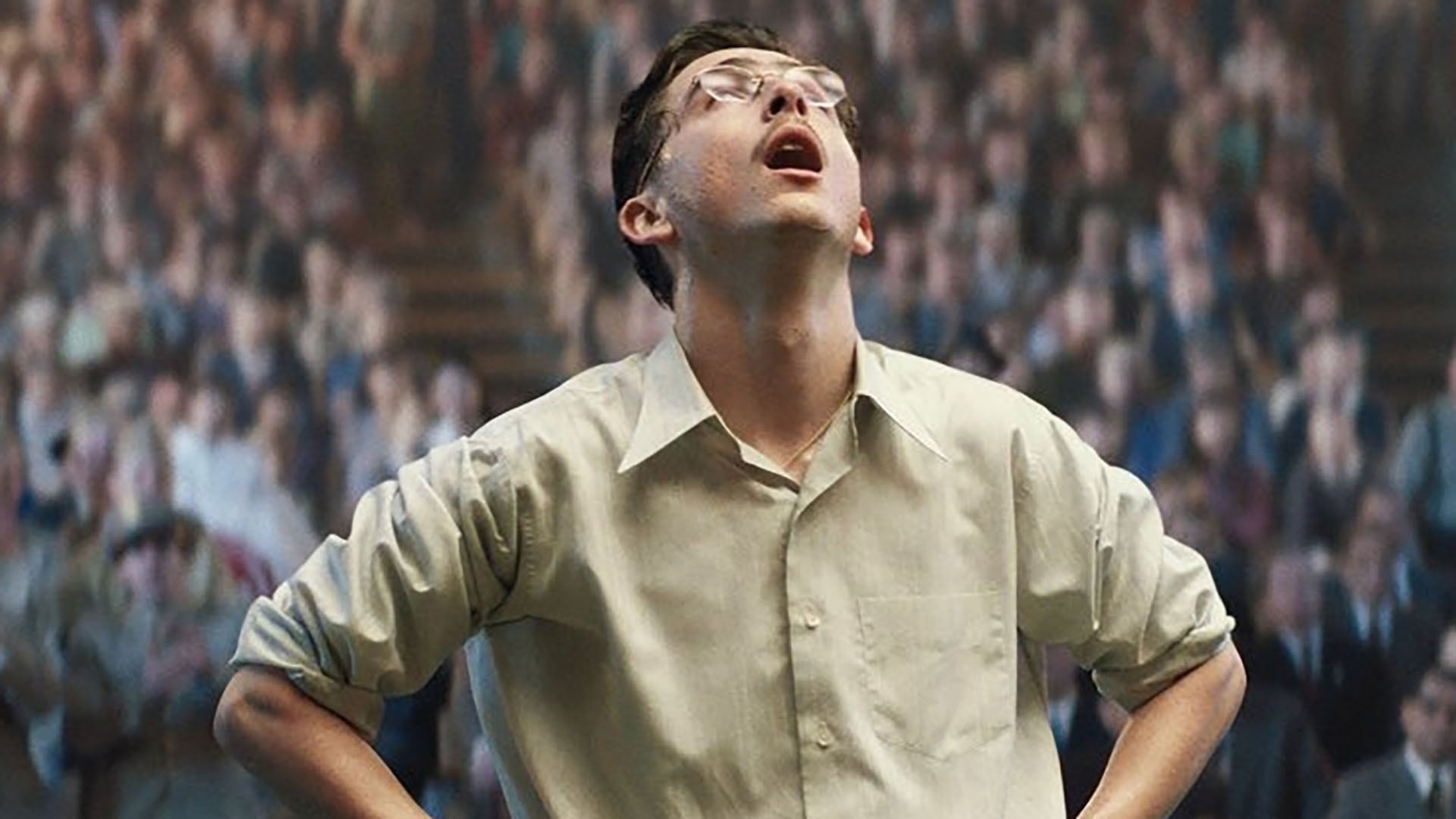 Timothée Chalamet es un joven ambicioso que desafía los límites para alcanzar el éxito en el competitivo mundo del ping pong