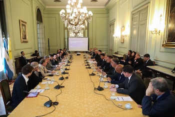 Avanza la organización de la visita del papa León XIV a la Argentina: reunión entre la Iglesia y el Gobierno en Casa Rosada