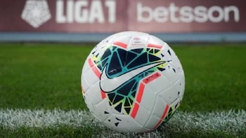 El presidente de la FPF aseguró que el fútbol peruano tendrá cambios en todas sus áreas. (Internet)