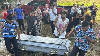 Honduras revive el miedo en el Aguán tras entierro de 20 campesinos asesinados