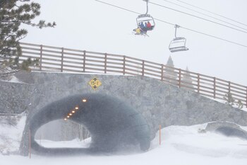 Estaciones de esquí y carreteras