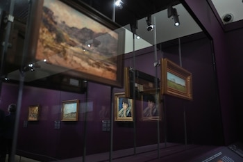 El arte robado a los judíos europeos por los nazis se mantiene en fideicomiso para posibles herederos en museos franceses desde la posguerra