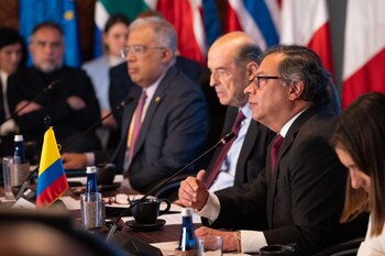 Presidente de Colombia, Gustavo Petro, dando inicio a la Conferencia Internacional sobre Venezuela en Colombia