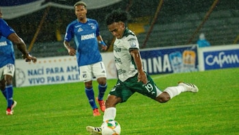 Violencia en el Deportivo Cali: hinchas intimidaron con revólver al jugador Johan Martínez y a su familia