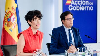 El Gobierno sigue confiando en la inocencia de Zapatero y justifica las críticas de los socios por próximas elecciones