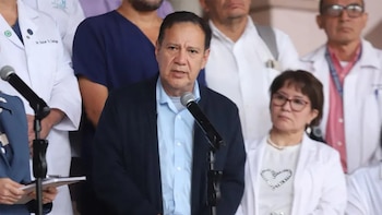 Colegio Médico en Honduras exige rendición de cuentas por el fideicomiso para reducir la mora quirúrgica