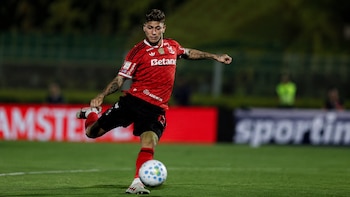 Jorge Carrascal se luce con Flamengo: gol y dos asistencias en goleada 5-1 ante Mirassol