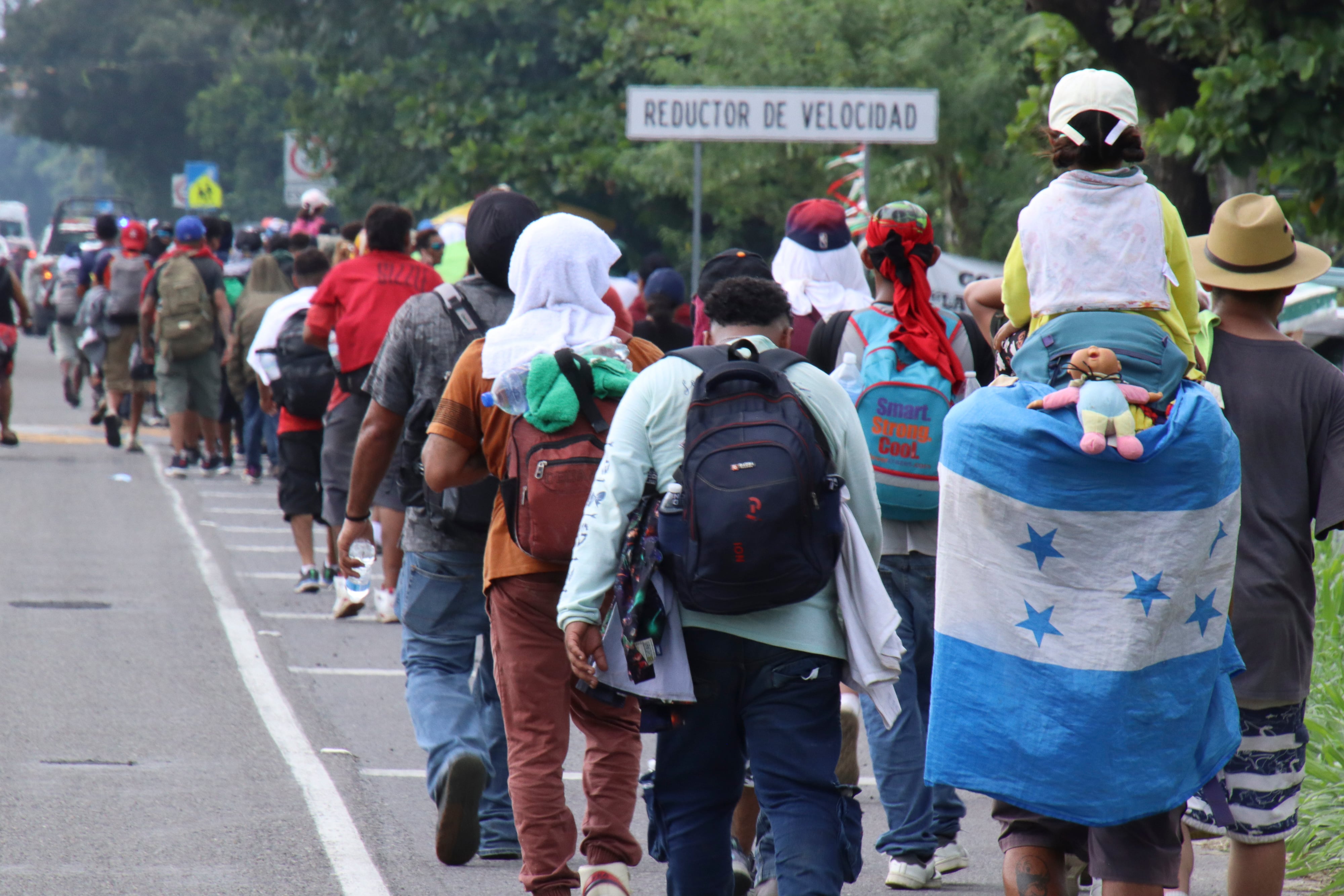 Las restricciones impuestas por la administración de Donald Trump transforman al país en receptor involuntario de flujos que antes apuntaban al norte, sumando presión a una capacidad institucional ya tensionada por más de 200 mil deportados connacionales. EFE/Juan Manuel Blanco