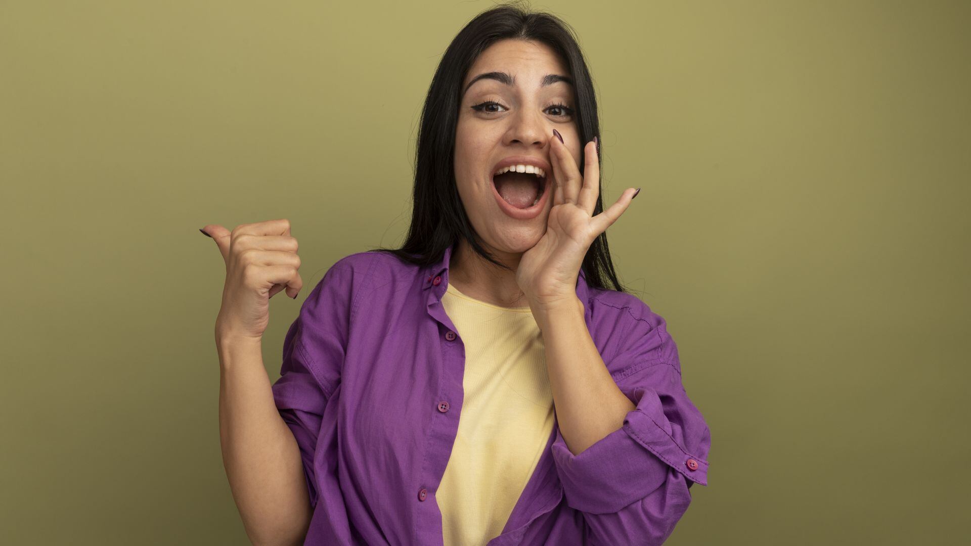 Breve, certero y viral, el chiste es una forma de arte con impacto. Desde los escenarios hasta los memes, su capacidad de incomodar y unir sigue viva y eficaz. (Freepik)