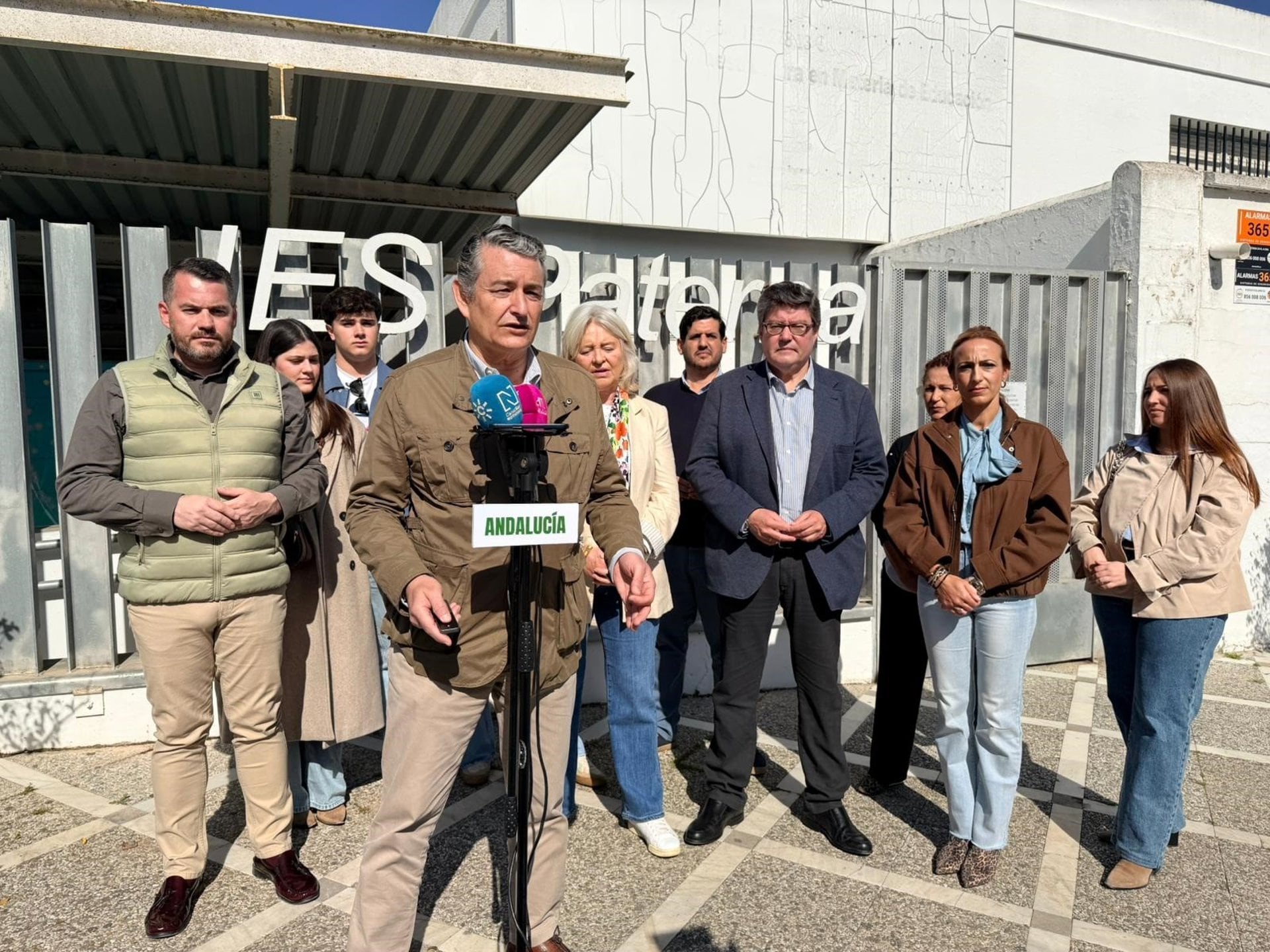 Sanz acusa a la izquierda de politizar las movilizaciones sanitarias